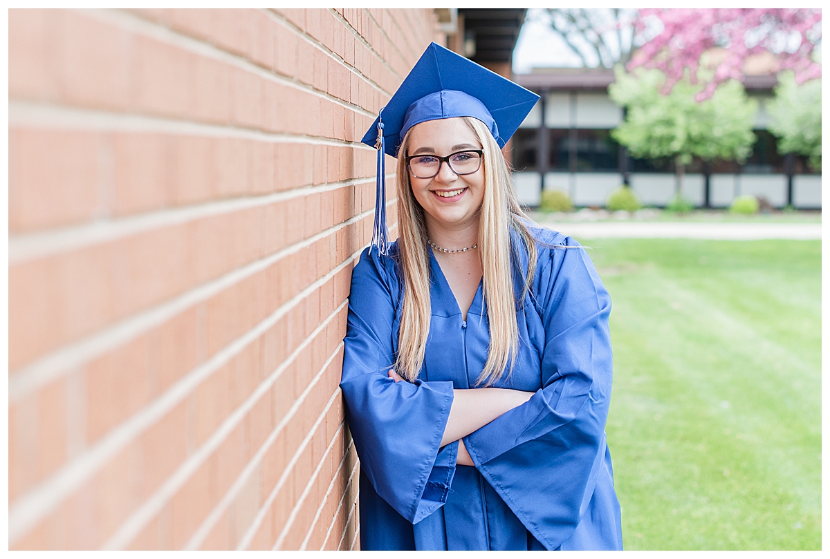 wisconsin senior photographer cap and gown session
