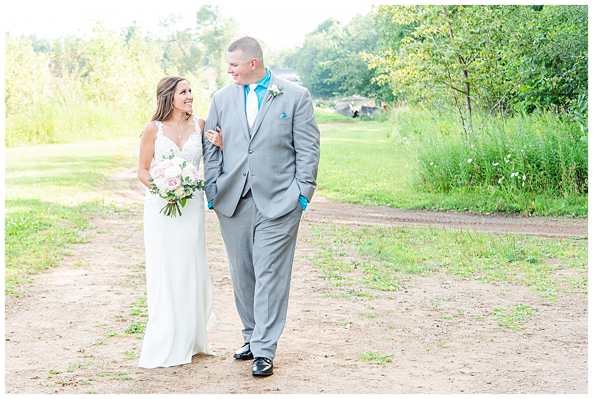 light and airy wisconsin wedding photographer
