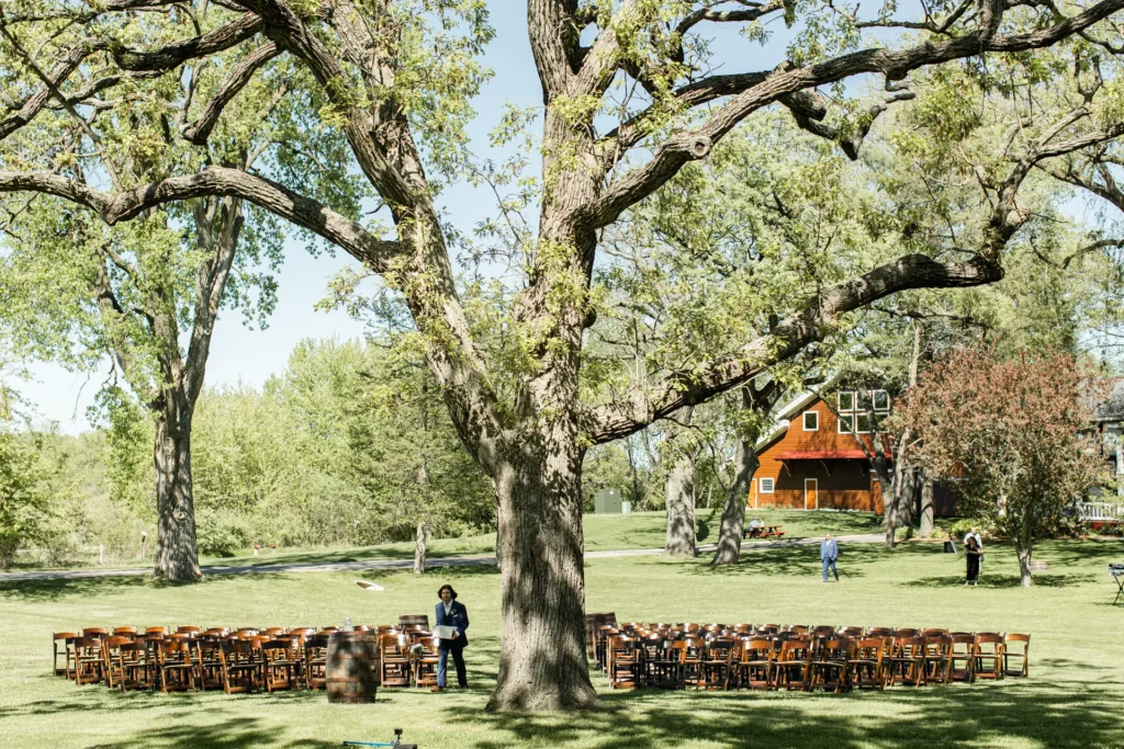 Madison Wisconsin Wedding Venue - Barnwood Events